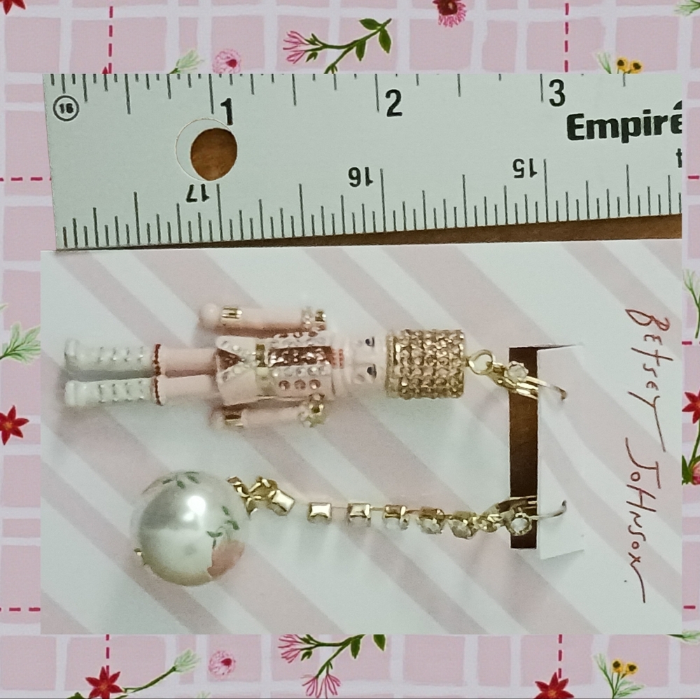 Betsey Johnson Earrings Nutcracker & Pearl Earrings - 3" Lightweight NWT - Picture 4 of 8